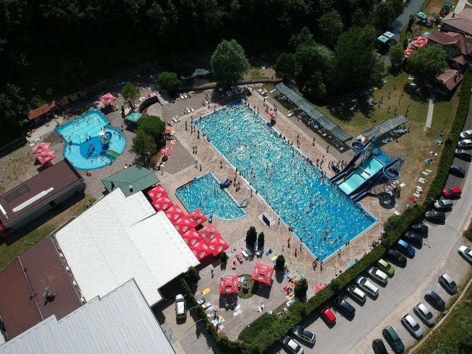 צאזין Motel "Kula" מראה חיצוני תמונה