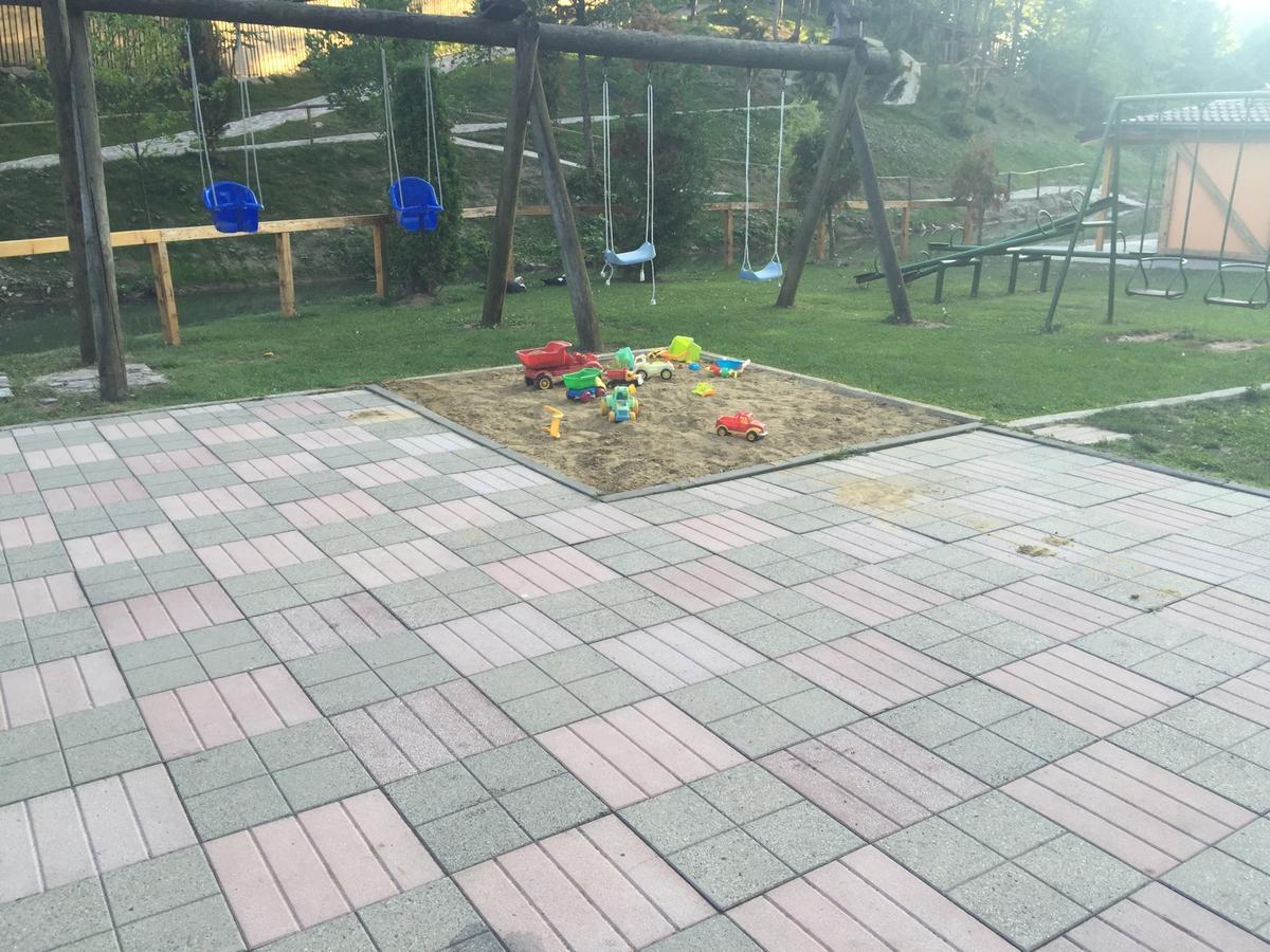 צאזין Motel "Kula" מראה חיצוני תמונה
